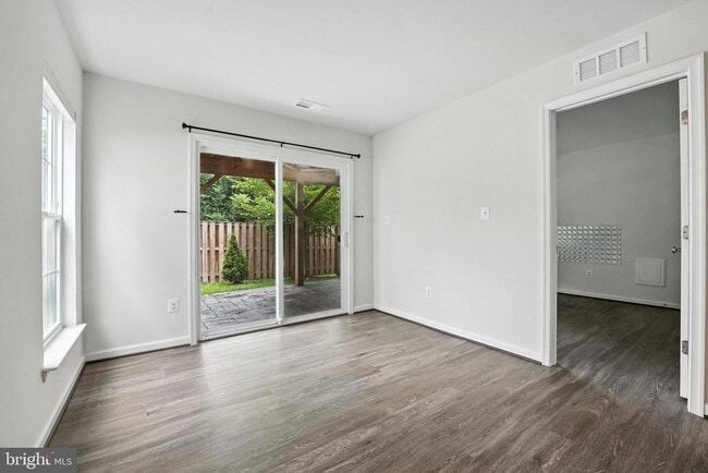 Building Photo - 8162 Agnes Ln