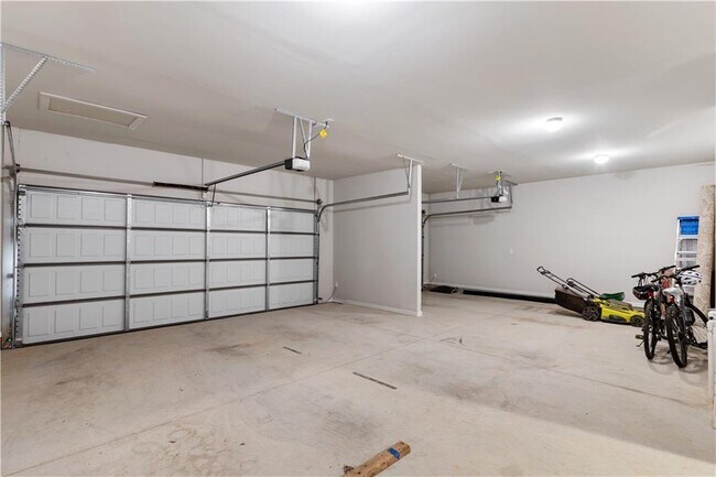 Building Photo - 263 Osier Dr