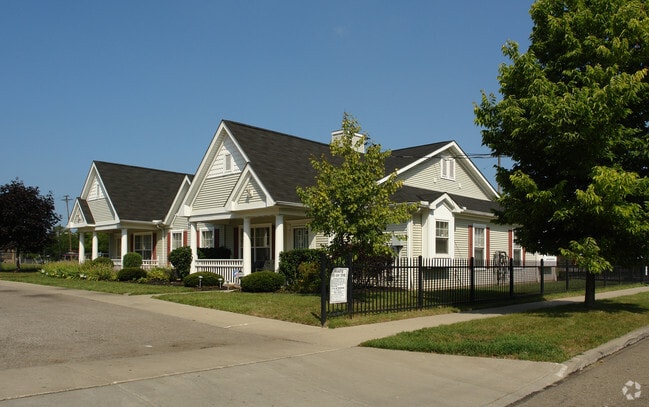 Building Photo - Gabriel’s Green