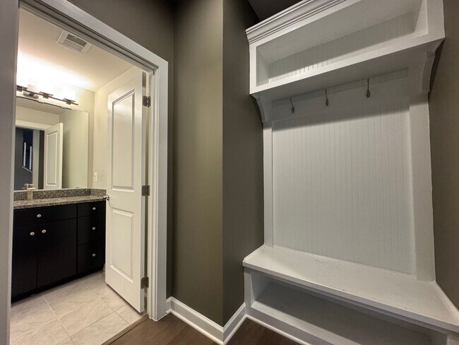 Building Photo - Stunning 4 Level 4 Bed 3/2 Bath Home With Balcony And Deck In Westmoore At Moorefield