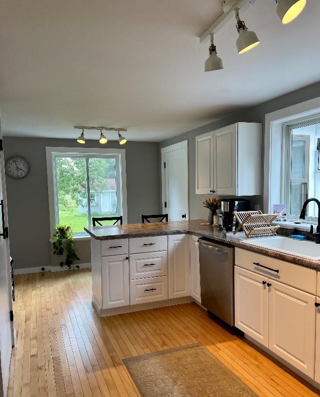 Building Photo - 64 County Rd