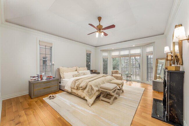 Building Photo - 16646 Brooklane Blvd