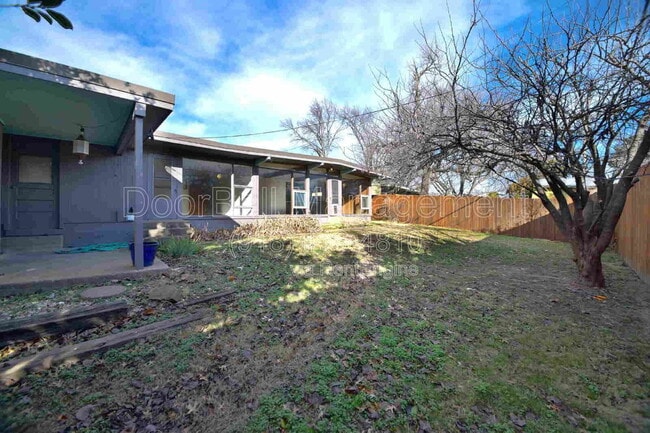 Building Photo - 5306 E 26th St