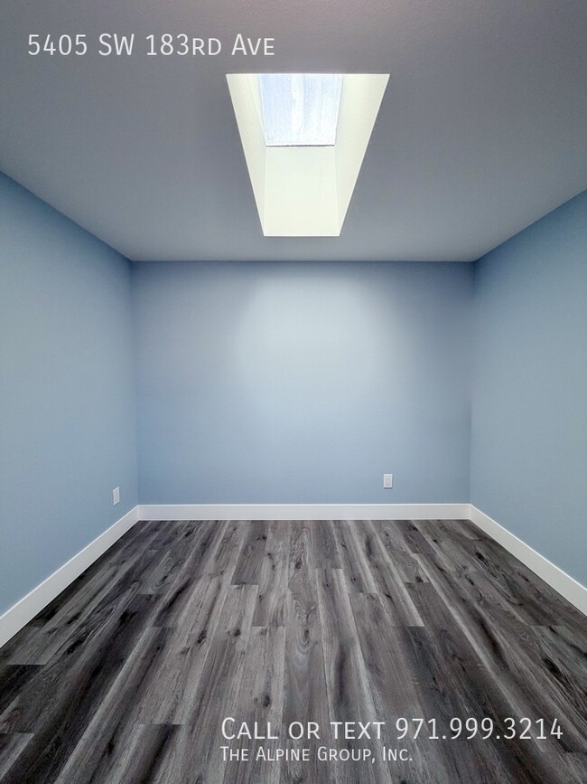 Building Photo - 5405 SW 183rd Ave