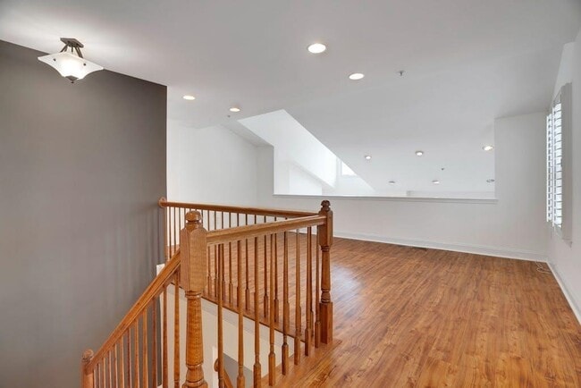 Building Photo - 100 Abbie Ct