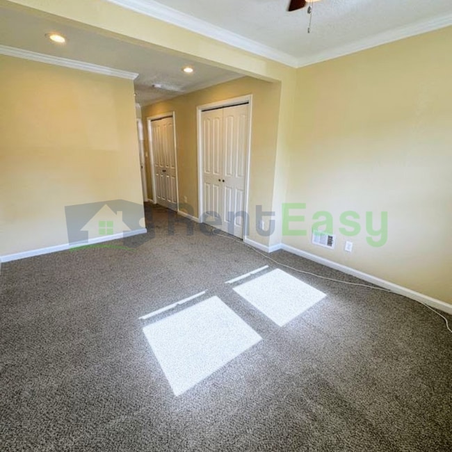 Building Photo - 949 Redwood Cir