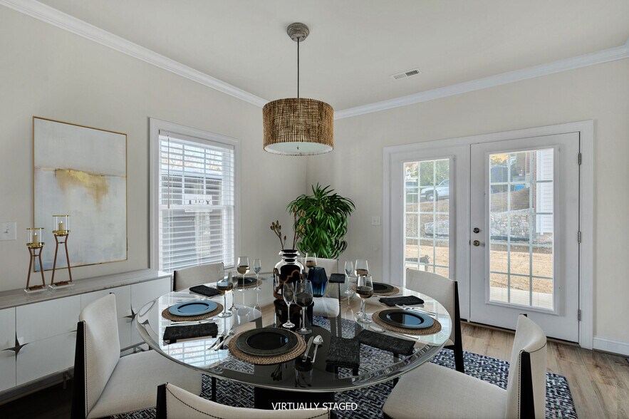 Kitchen/Dining Room - 3408 Avenham Ave SW
