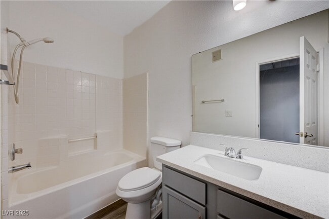 Building Photo - 2615 W Gary Ave