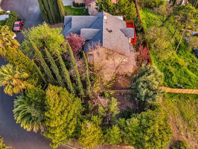 Building Photo - REMARKABLE VIEWS...LOTS OF PRIVACY IN YOUR OWN LITTLE WORLD..