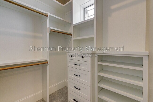 Building Photo - 2769 Freund St