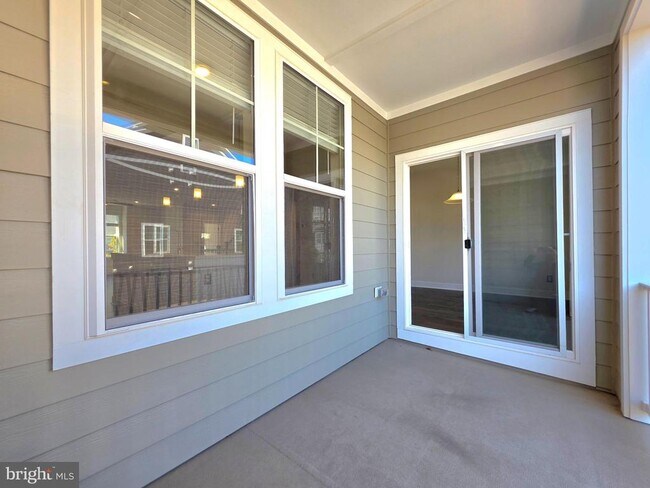 Building Photo - 1552 Meadowlark Glen Rd