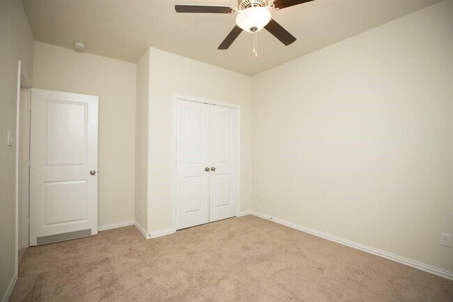 Building Photo - 10702 Balivcar Ct