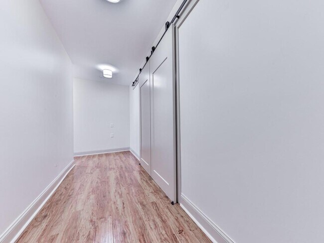 Building Photo - 37 Encore Ln