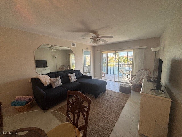 Building Photo - 16007 Davis Rd