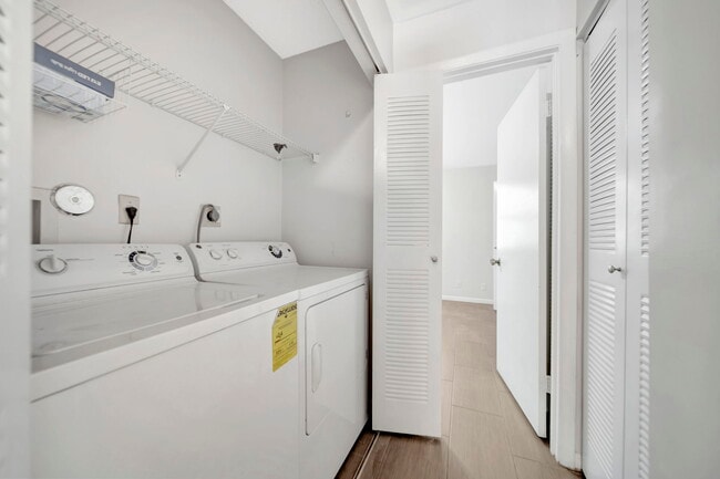 Building Photo - 1997 NE 15th Ave