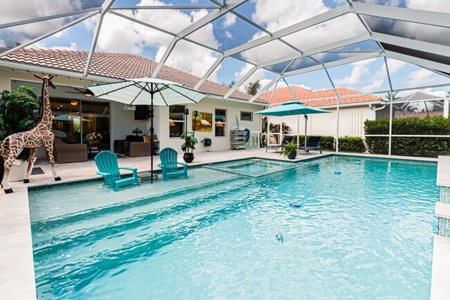 Building Photo - Seasonal or Annual Luxury Home With Pool in Reflection Lakes