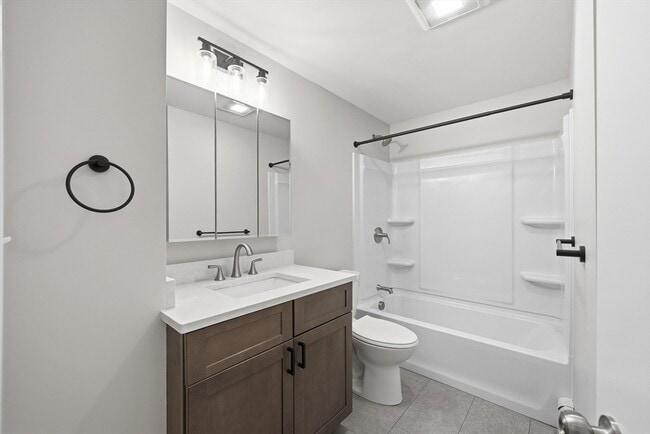 Building Photo - 4 Sandberg Rd