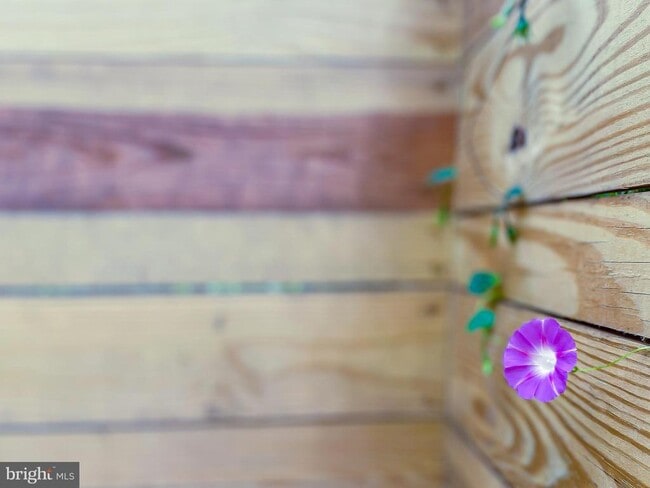 Building Photo - 2027 N 5th St