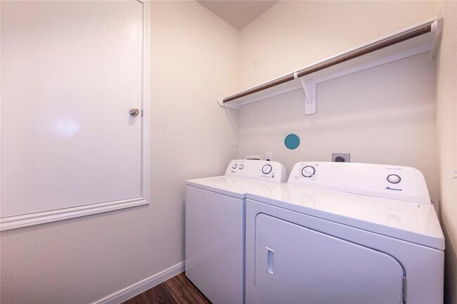 Building Photo - 13902 Rock Range Ln