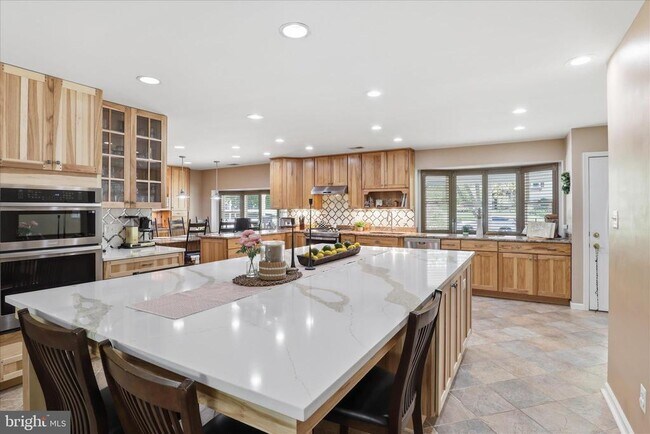 Building Photo - 5202 Garner St