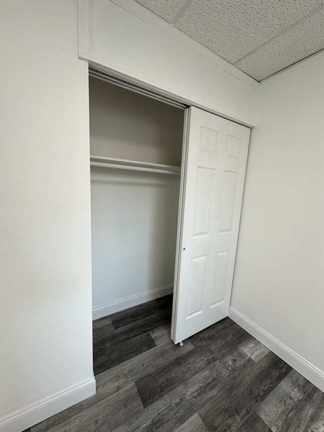 Building Photo - 113 E Middle St