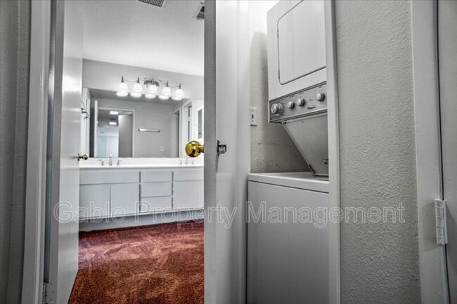 Building Photo - 24101 Del Monte Dr.