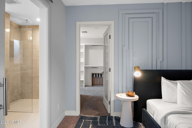 Building Photo - 7243 E Virginia Ave