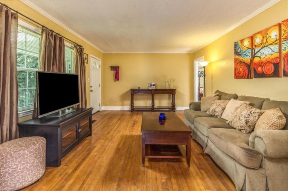 Building Photo - 3530 Dell Trail
