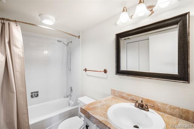 Building Photo - 1551 Larimer St