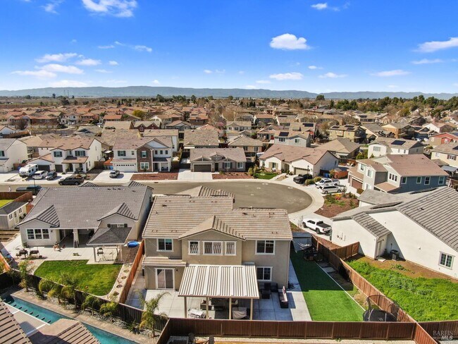 Building Photo - 1245 Pacific Pl