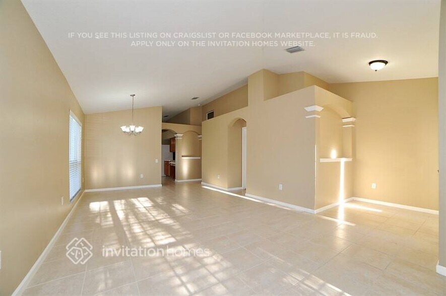 Building Photo - 25401 Lexington Oaks Blvd