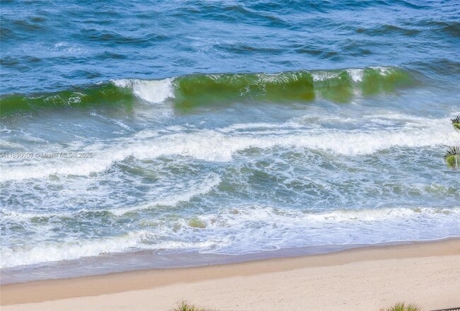 Building Photo - 4280 Galt Ocean Dr