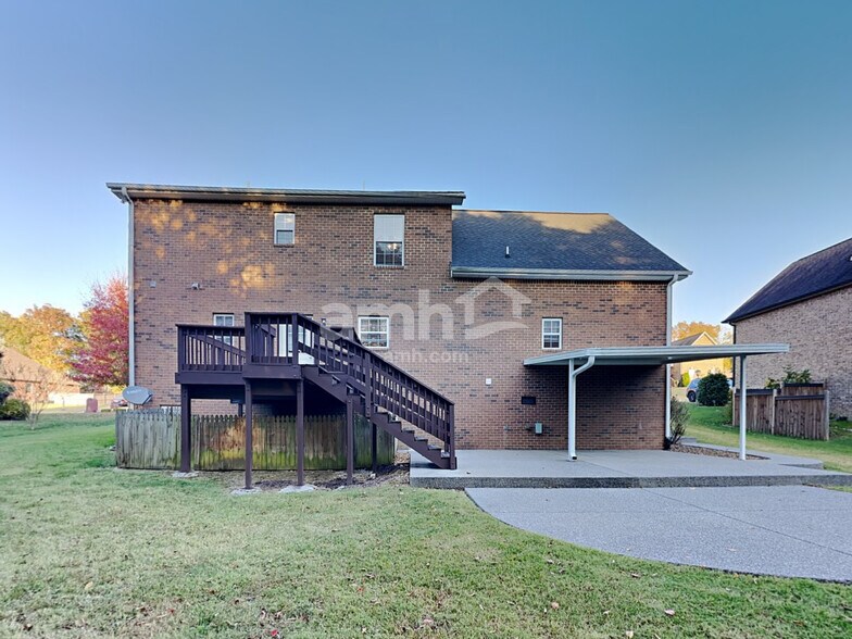 Building Photo - 140 Abbey Rd