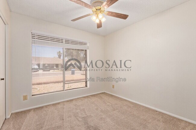 Building Photo - 3841 W Bluefield Ave