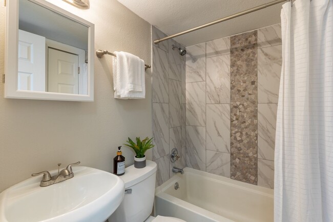 Building Photo - The Jefferson | 2-Bedroom with Balcony
