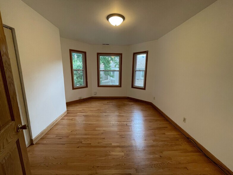 bedroom - 240 Sawyer Ave