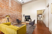 Building Photo - 30 Baronne St