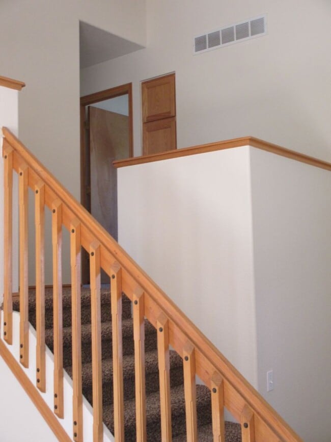 Building Photo - 8720 Rosebud Pl