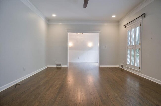 Building Photo - 2079 Street De Ville