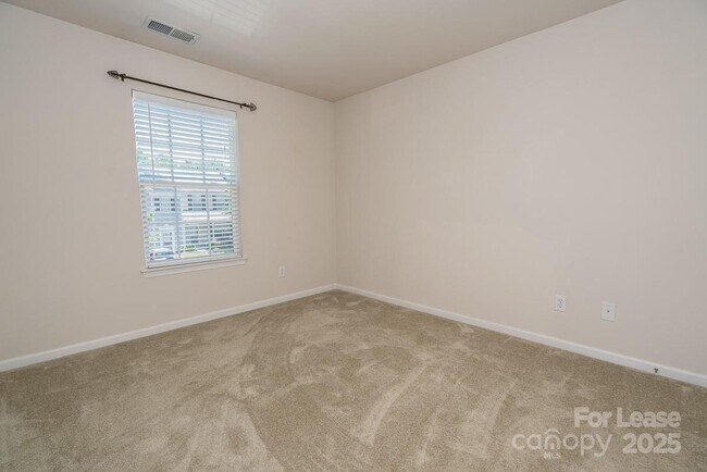 Building Photo - 6937 Rothchild Dr