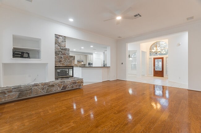 Building Photo - 22 Westwinds Cir