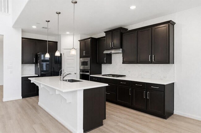Building Photo - 7220 Poulain Dr