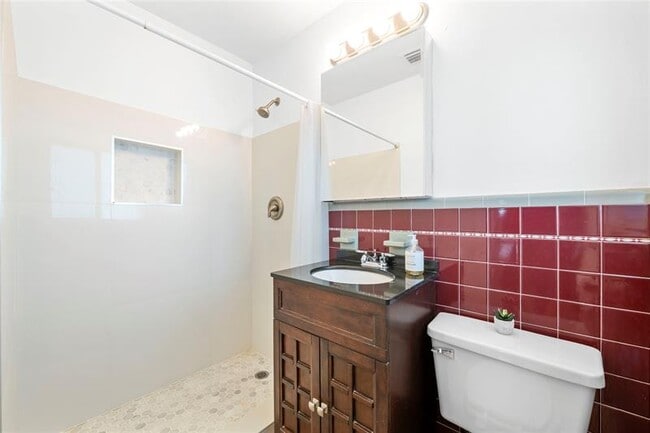 Building Photo - 4511 Sea Grape Dr