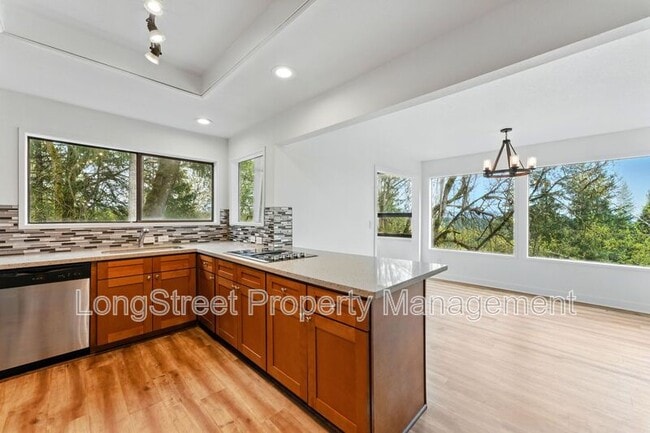 Building Photo - 48 Eagle Crest Dr