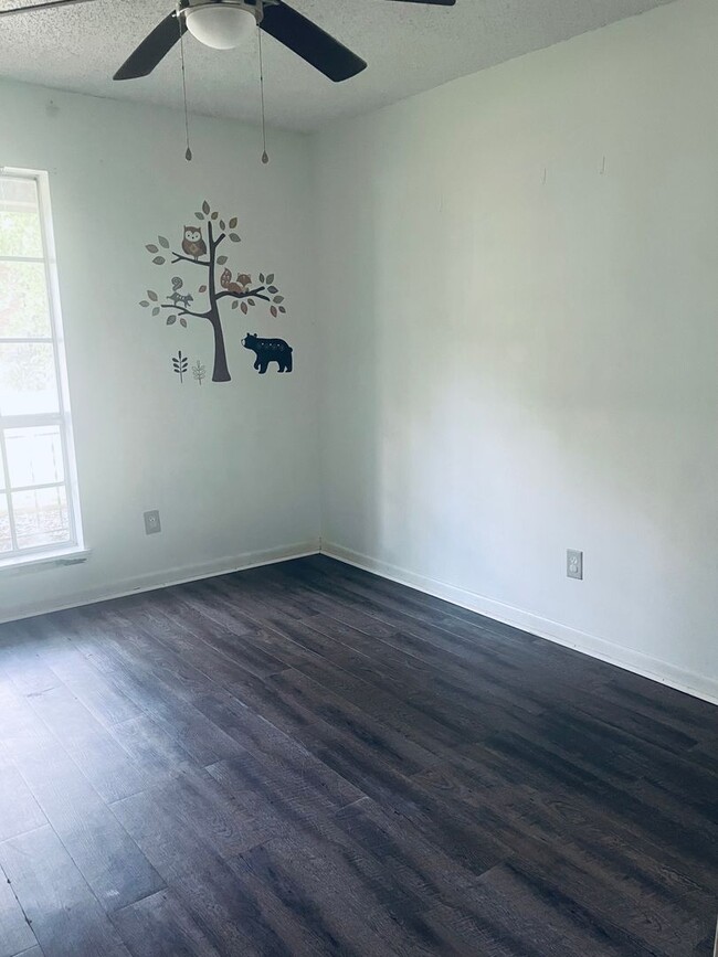 Building Photo - Updated 3BR / 2BA Home for Rent — $1,500/month