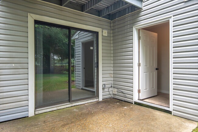 Laundry Room access - 3260 Cypress Ln