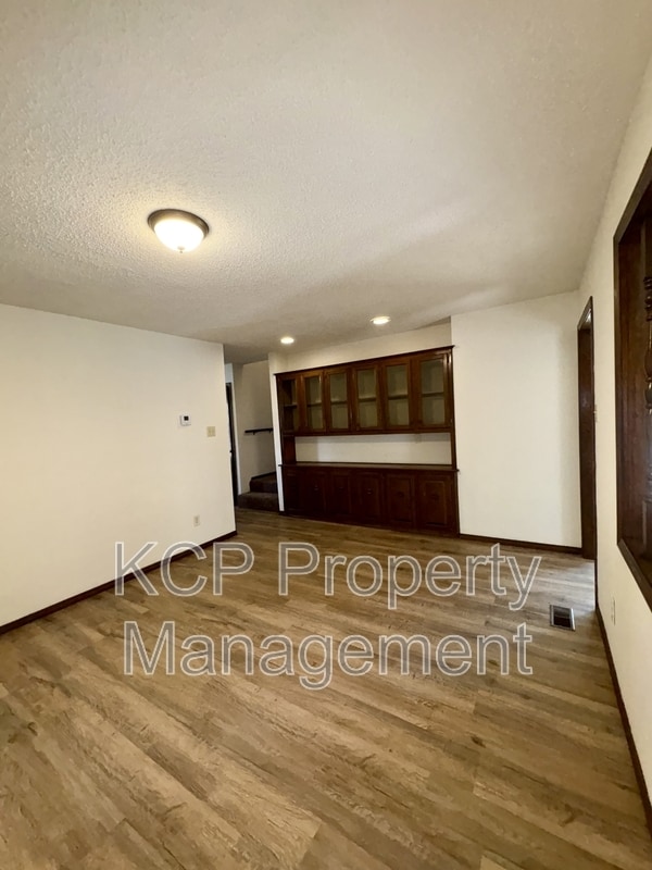 Building Photo - 4726 S U St