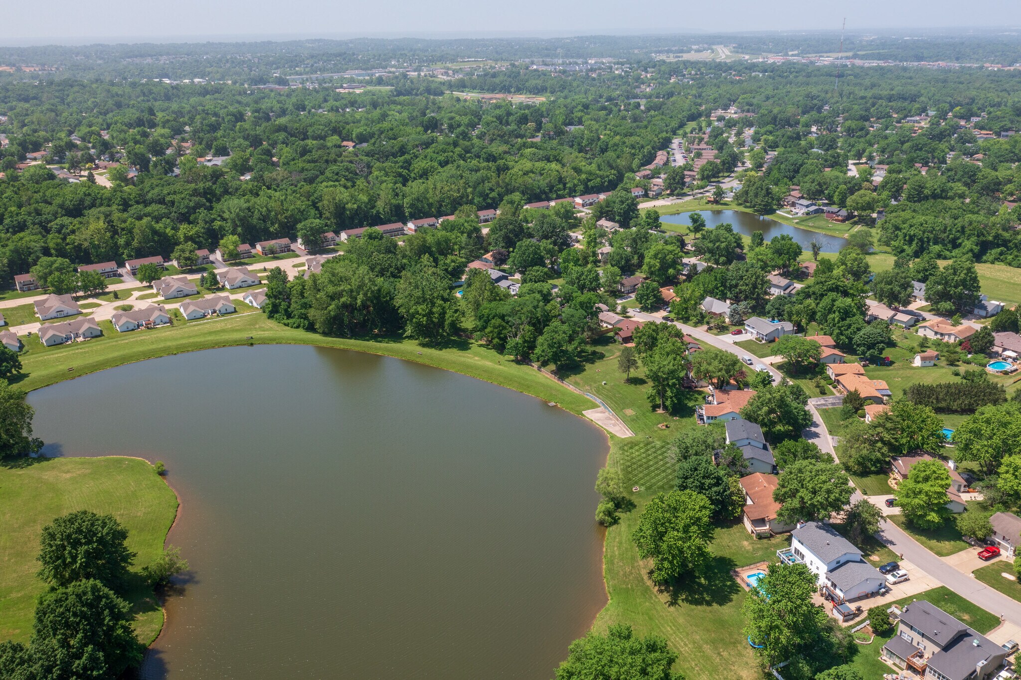 Building Photo - 133 Park Charles Blvd S