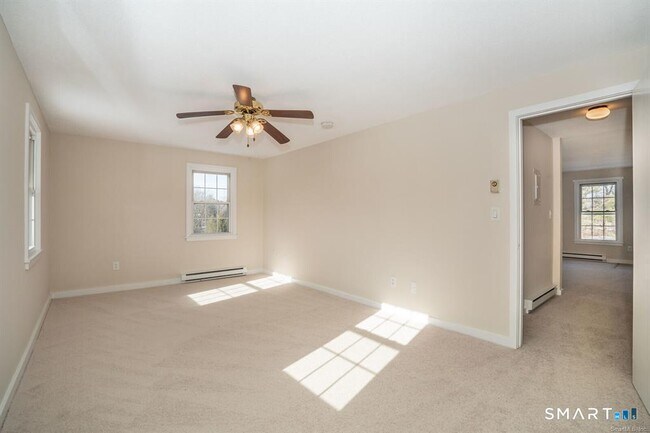 Building Photo - 239 Old Farms Rd