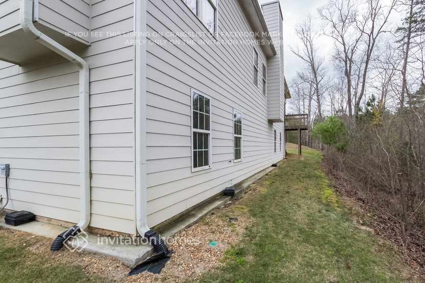 Building Photo - 3640 Cedar Springs Ln SE